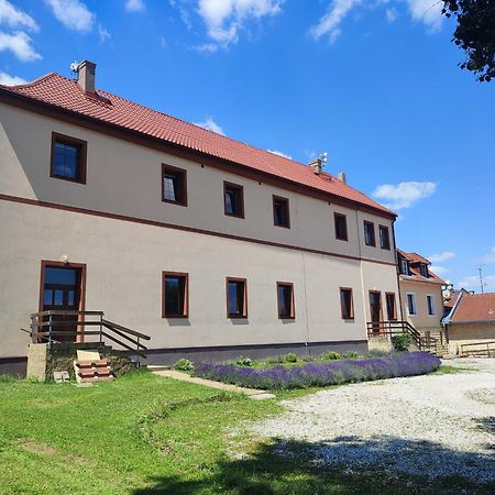 Zamecek Cerov Apartment Jičín Екстериор снимка