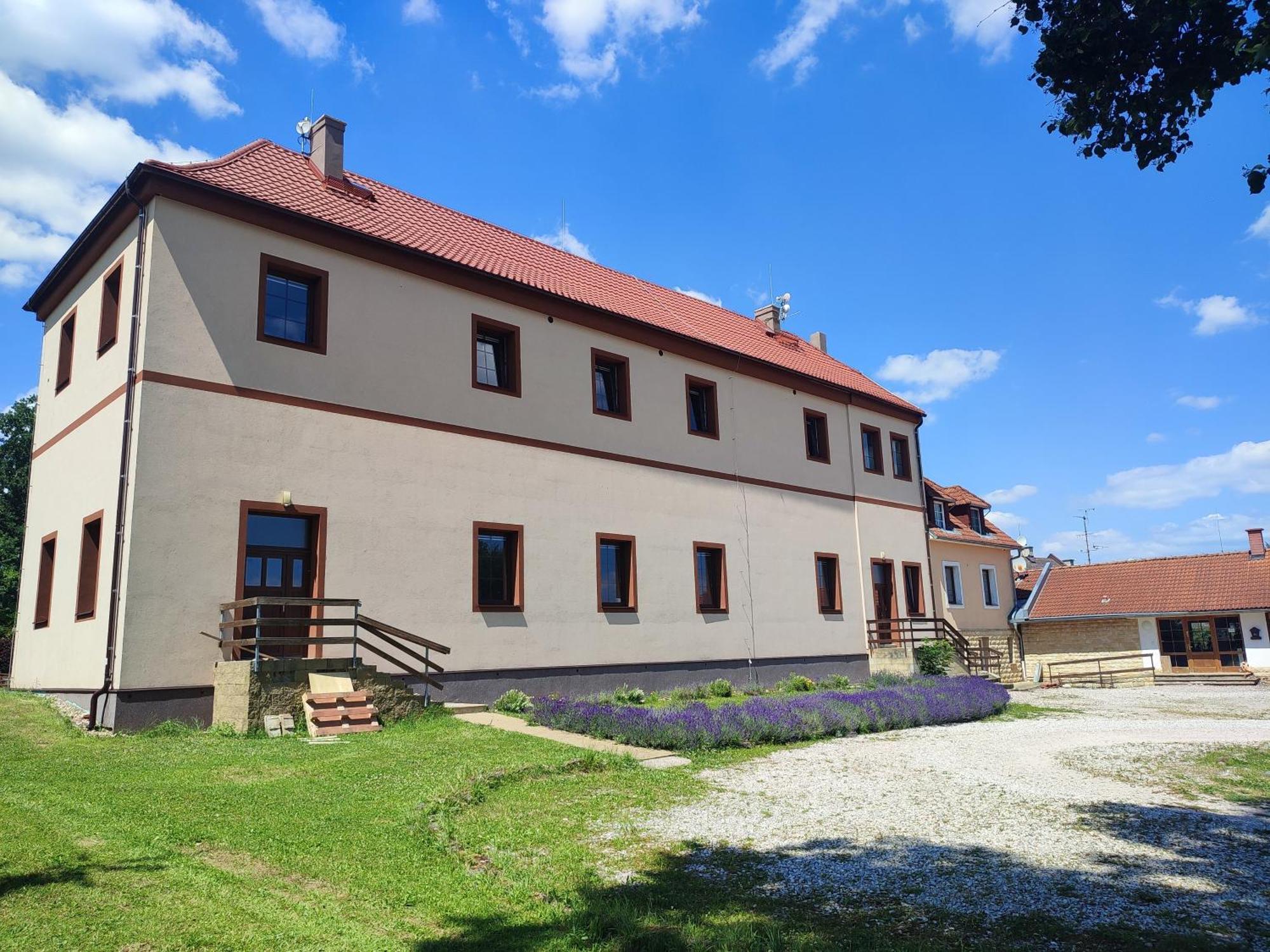 Zamecek Cerov Apartment Jičín Екстериор снимка