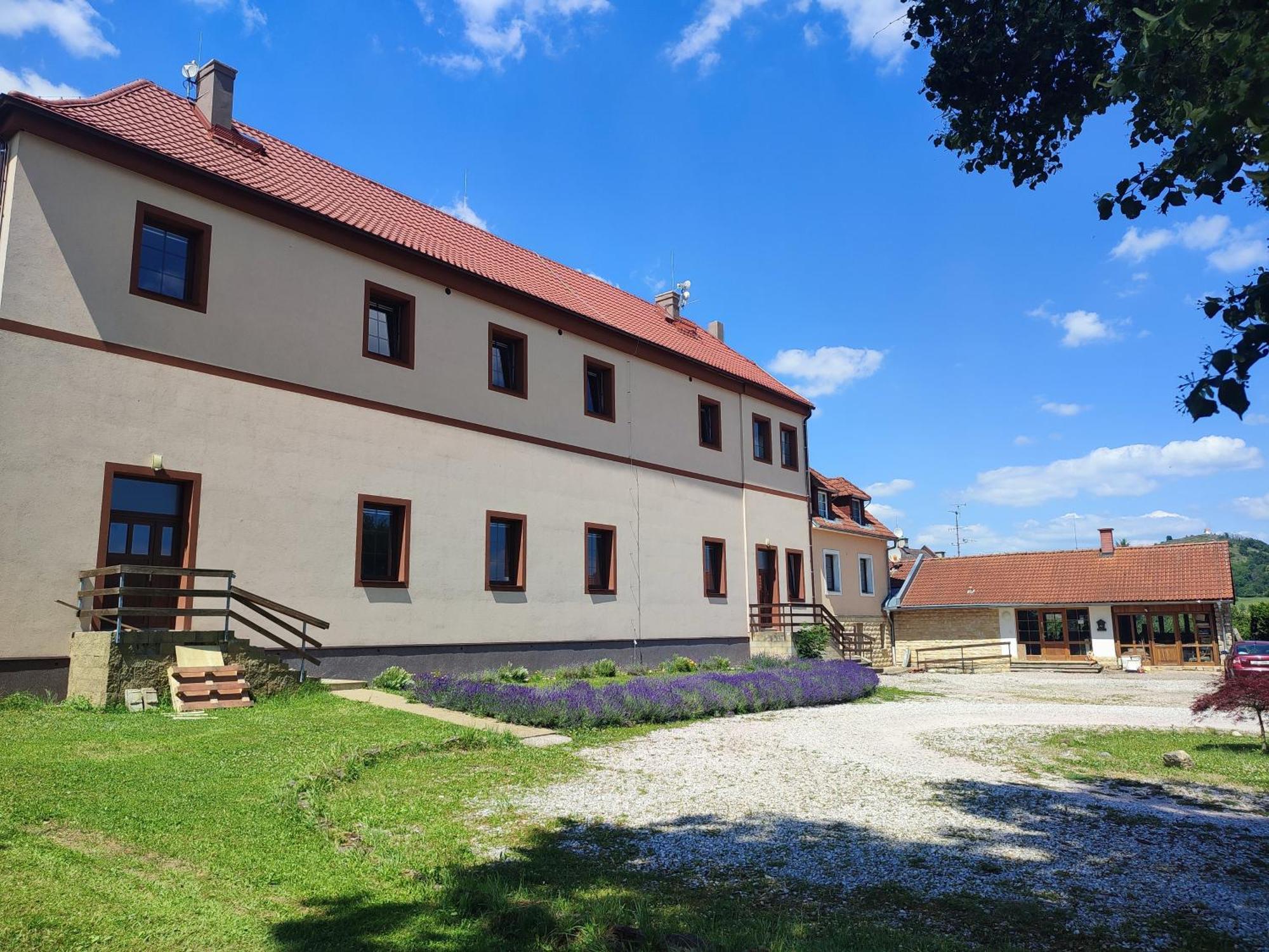 Zamecek Cerov Apartment Jičín Екстериор снимка